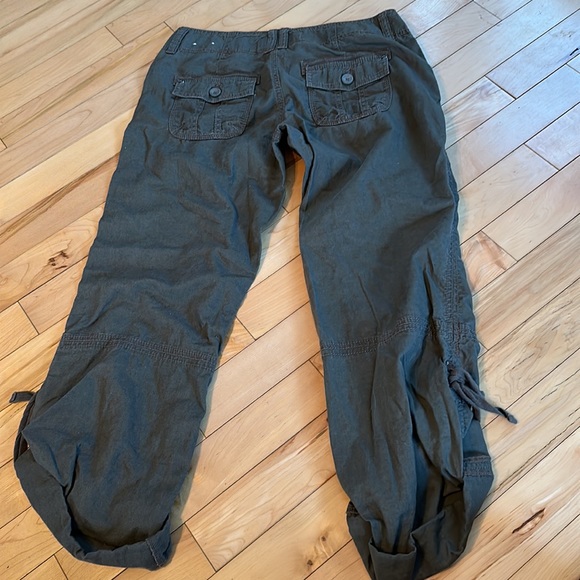 Esprit Capris - Picture 2 of 8